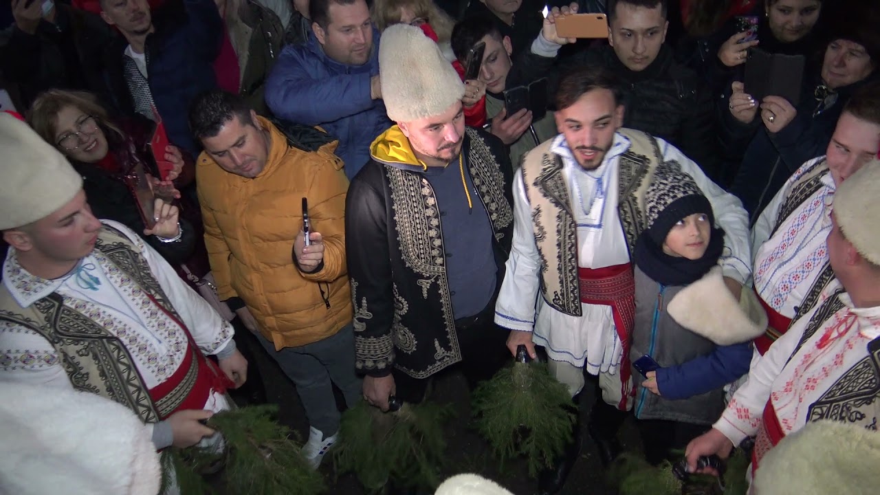 Plugarii din cartierul Grosani orasul Slanic Prahova