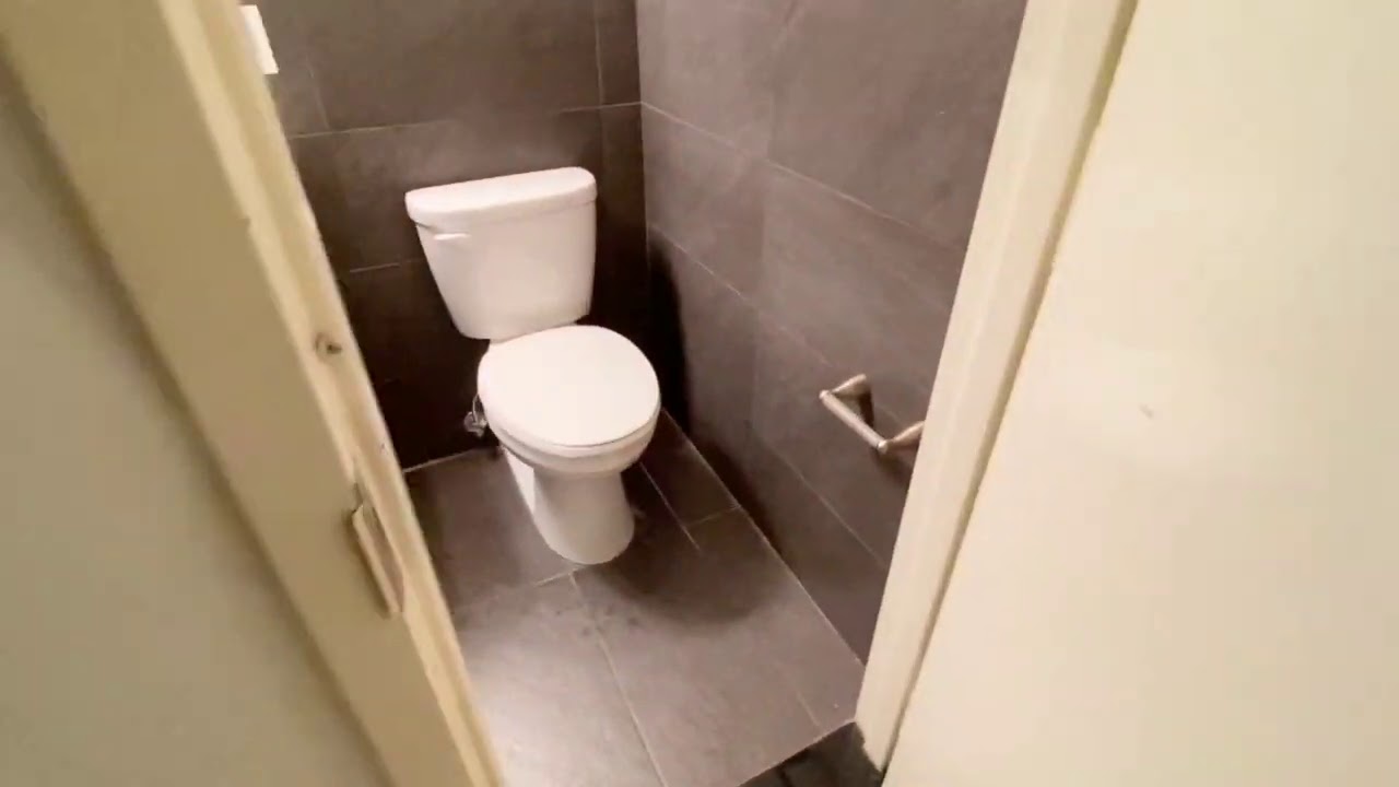 Walkthrough: 340 Amsterdam Ave #404