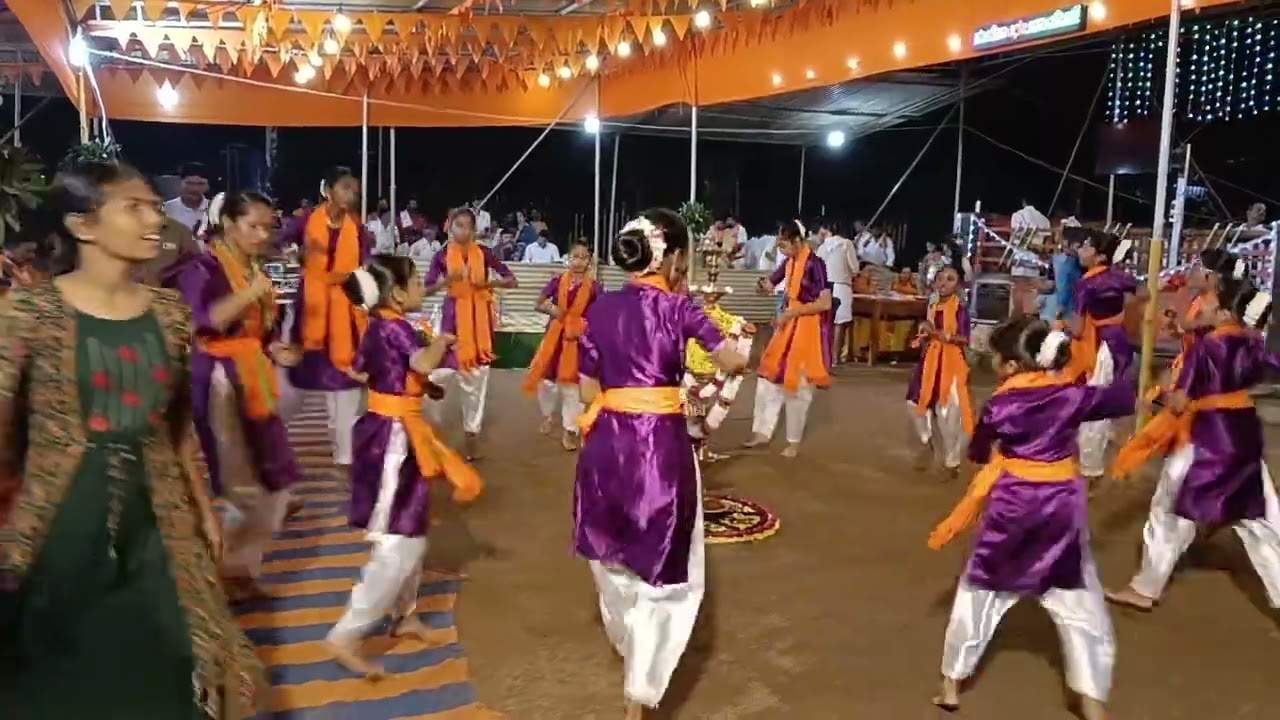 ಡೀ ಡೀ ಆಡ್ಯಾನೆ /ಕುಣಿತ ಭಜನೆ 