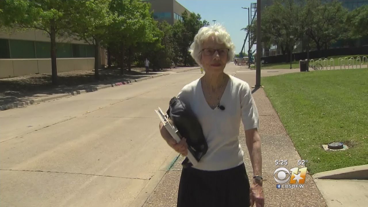 Dallas 80-Year-Old To Graduate College After 12-Year Effort