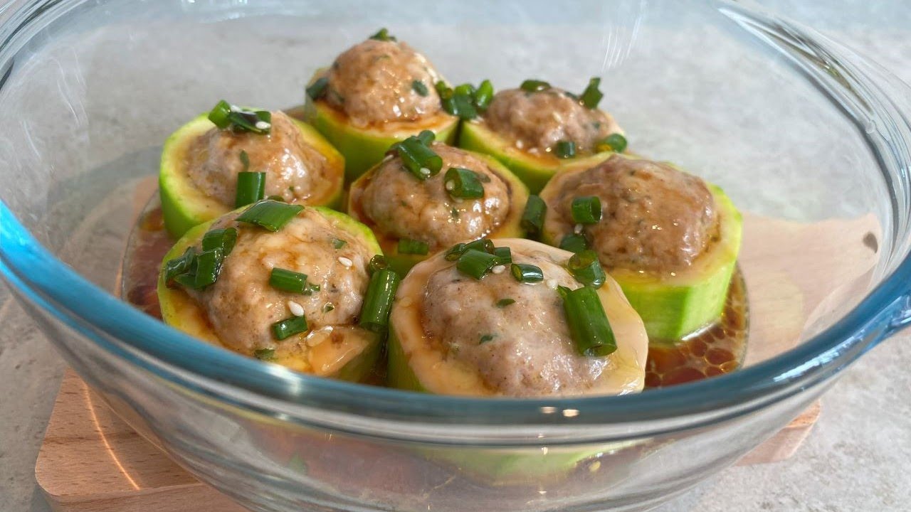 Healthy and delicious recipe: Steamed Zucchini with Pork Minced