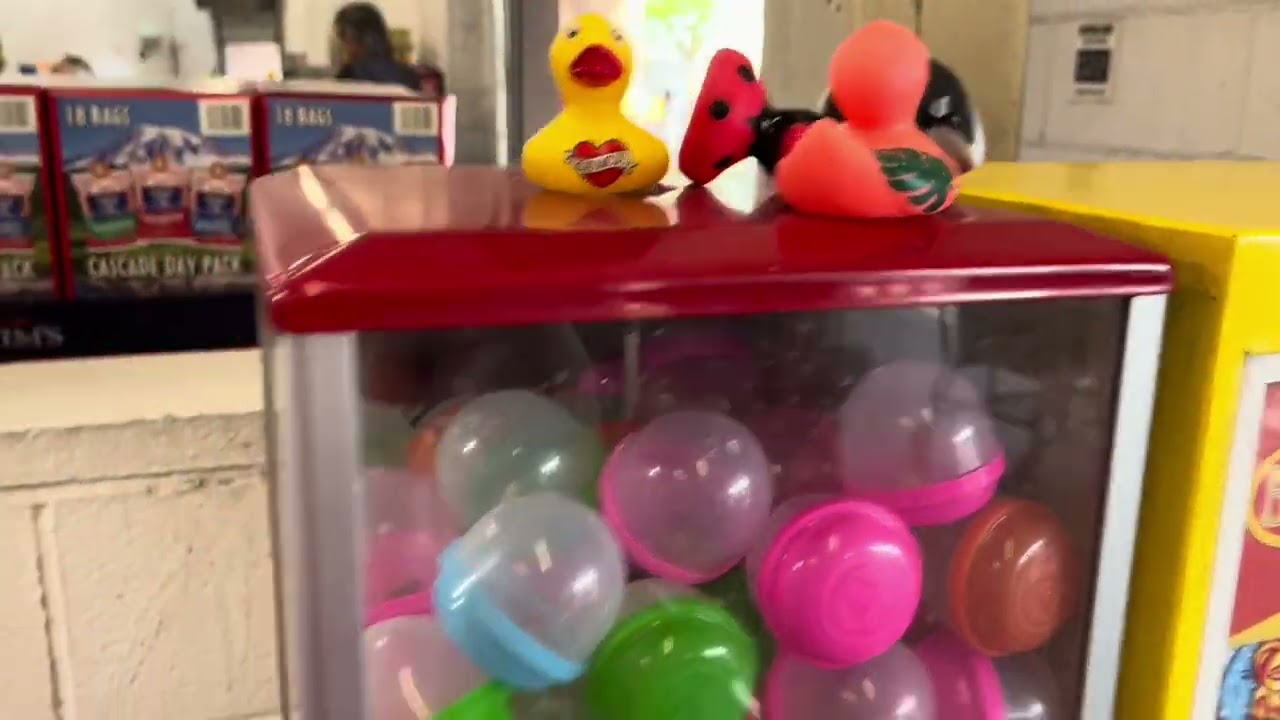 Ep 64 - Giving Credit Where Credit Is Due: This Vending Machine was throwing up prizes at me!??