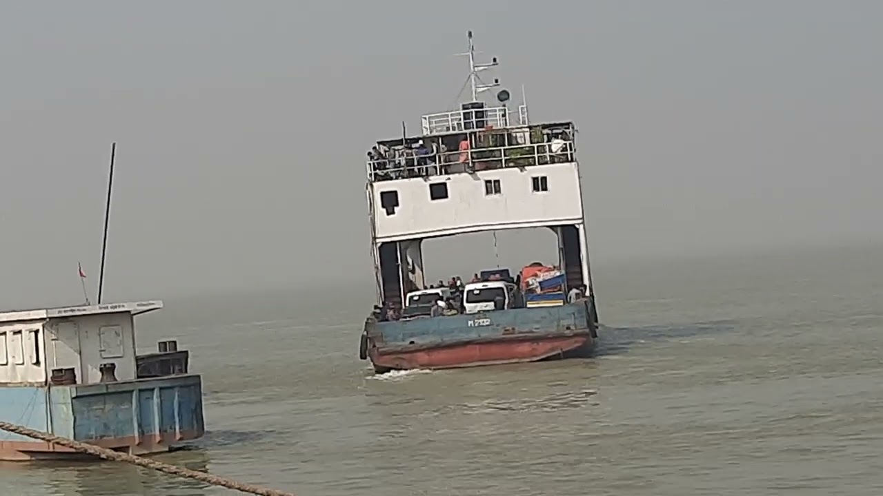 Daulatdia ferry ghat, utility ferry December 2025