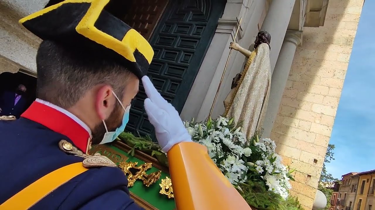 Semana Santa Segovia 2022 Procesión del Encuentro. Jesús Resucitado y la Virgen del Rocío 17/4/2022