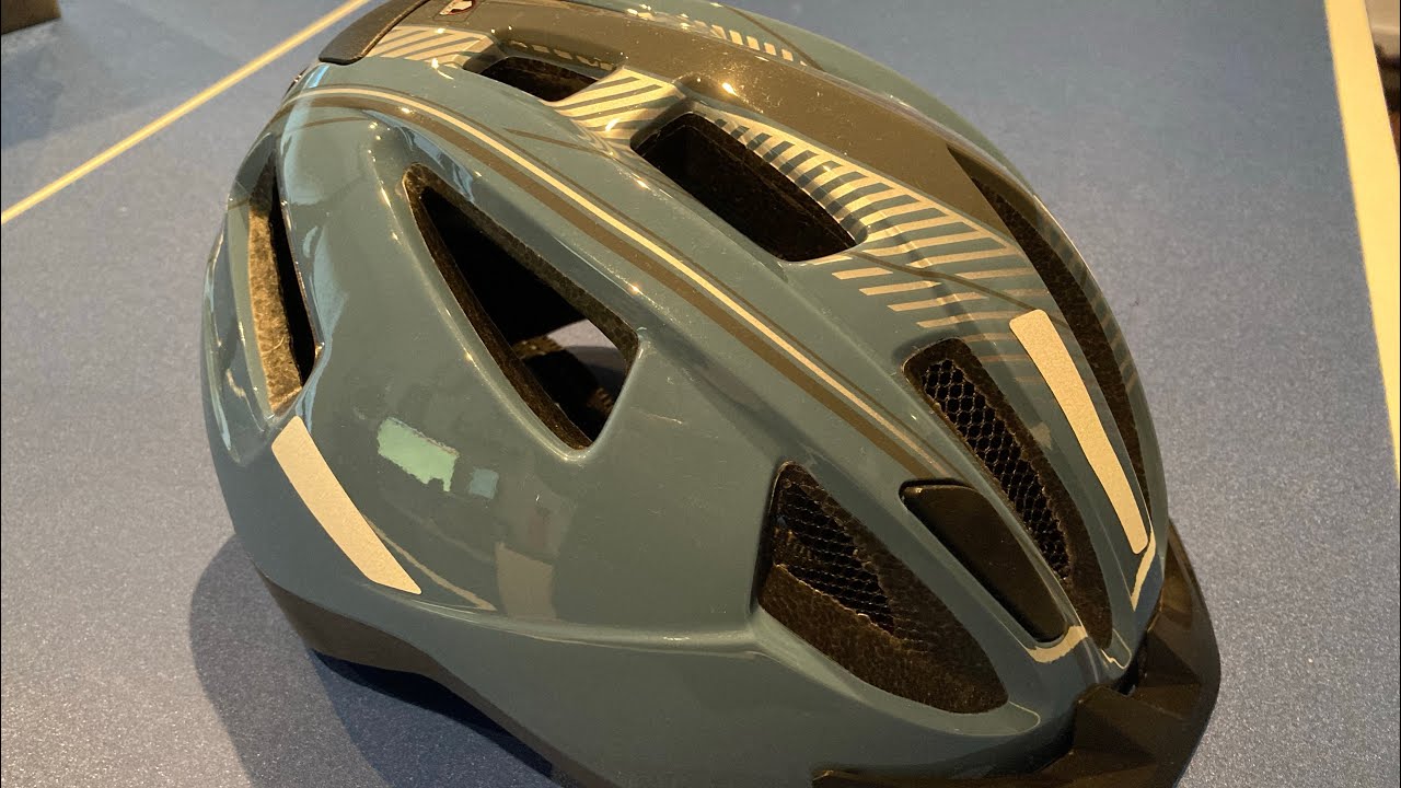 Unboxing the most affordable Crivit Bike Helmet with Rear Light!
