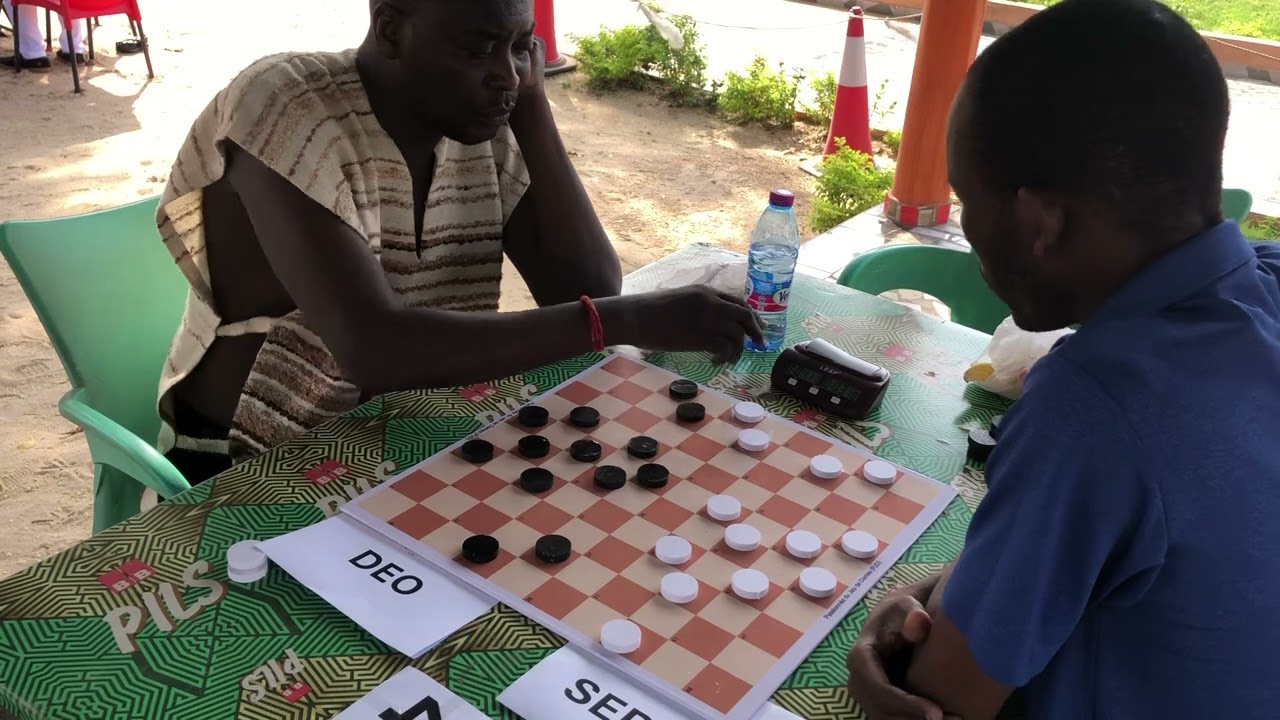 Deo vs Serge  (2-0) Tournoi Blitz 5+3 #Draughts #jeuxdedames #APJD
