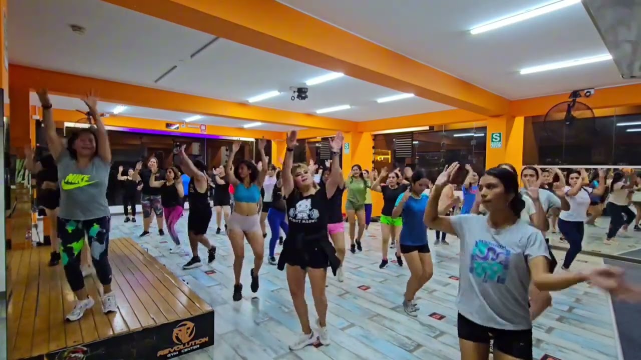 SI&Eacute;NTELO SI&Eacute;NTELO SI&Eacute;NTELOO!!!  _ Linda Caba