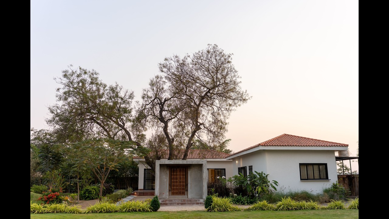 Dream Weekend Home in Shankarpalle | Interior, Exterior & Garden Design Around a 50-Year-Old Tree 🌳