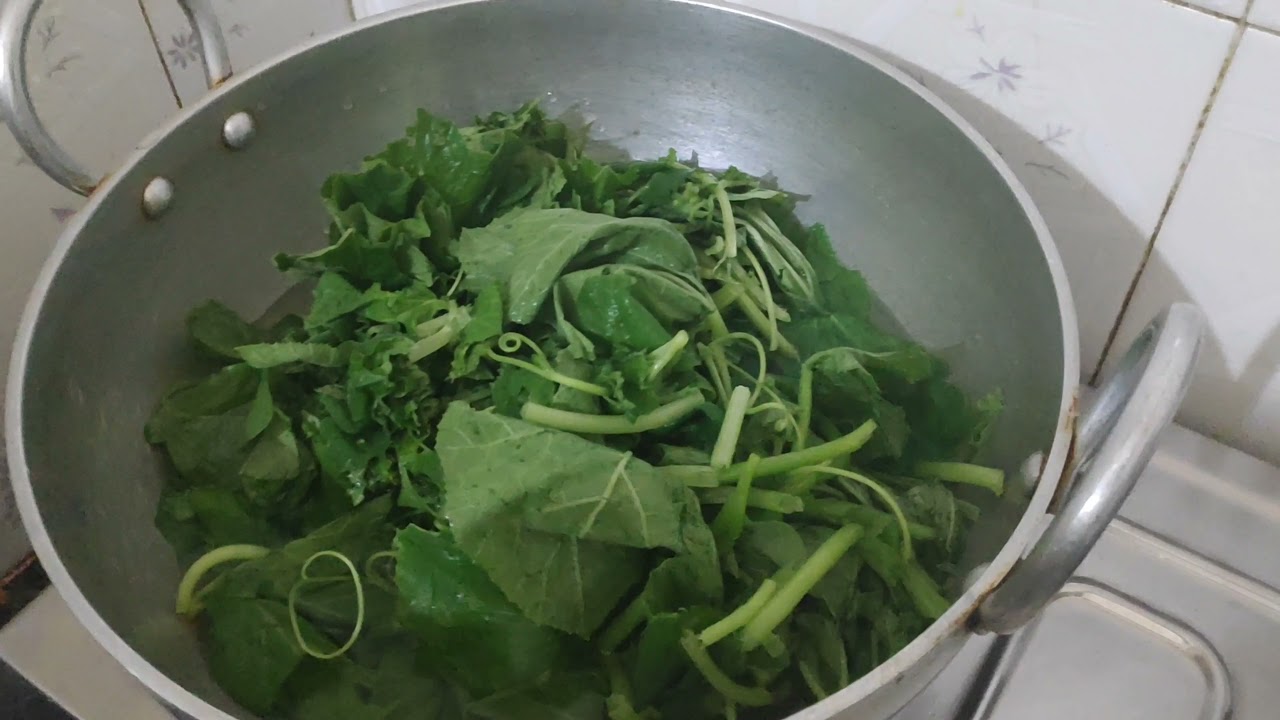 How To Make उत्तराखंड की फेमस सब्जी कद्दू के पत्तों  की कपिल #BeenaRawat