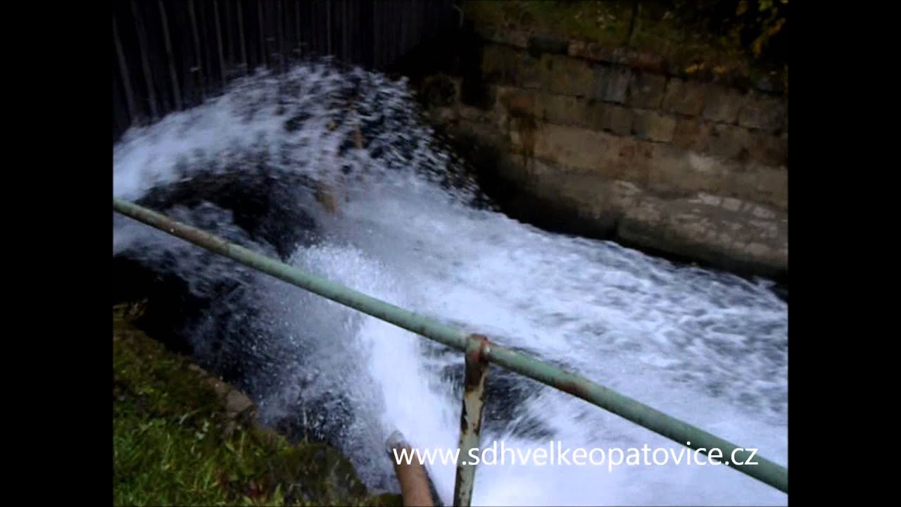 Hasiči Velké Opatovice 10.10.2013 TP, čerpání vody, Letovice