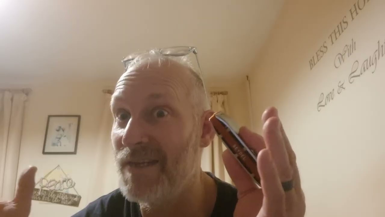 Improvisation on harmonica, what it is and what it is not. 