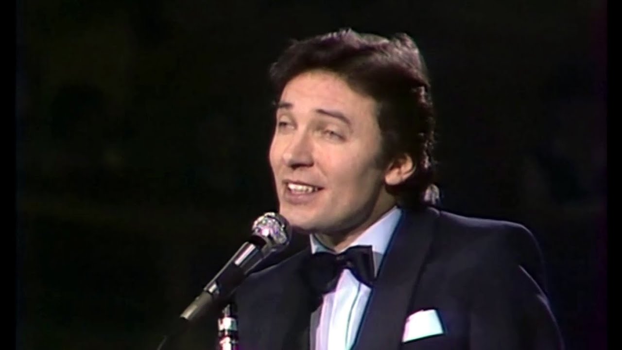 Karel Gott - Bílé vánoce (White Christmas) live 1980 [HD]