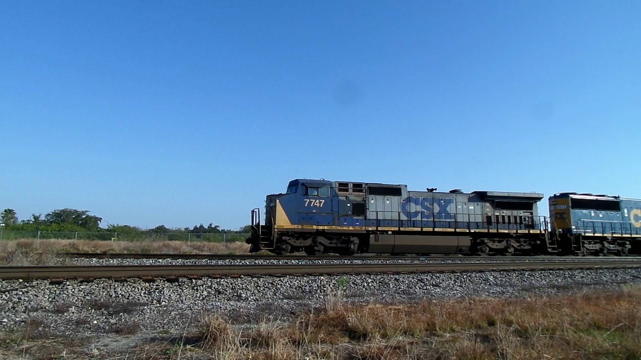 Csx train runs on approach signal at Lakeland connection