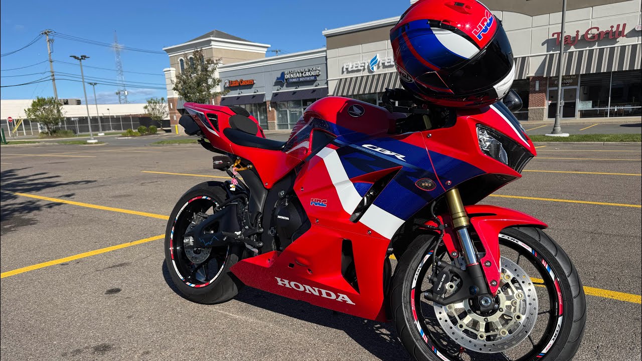 Honda CBR600rr battery removal 