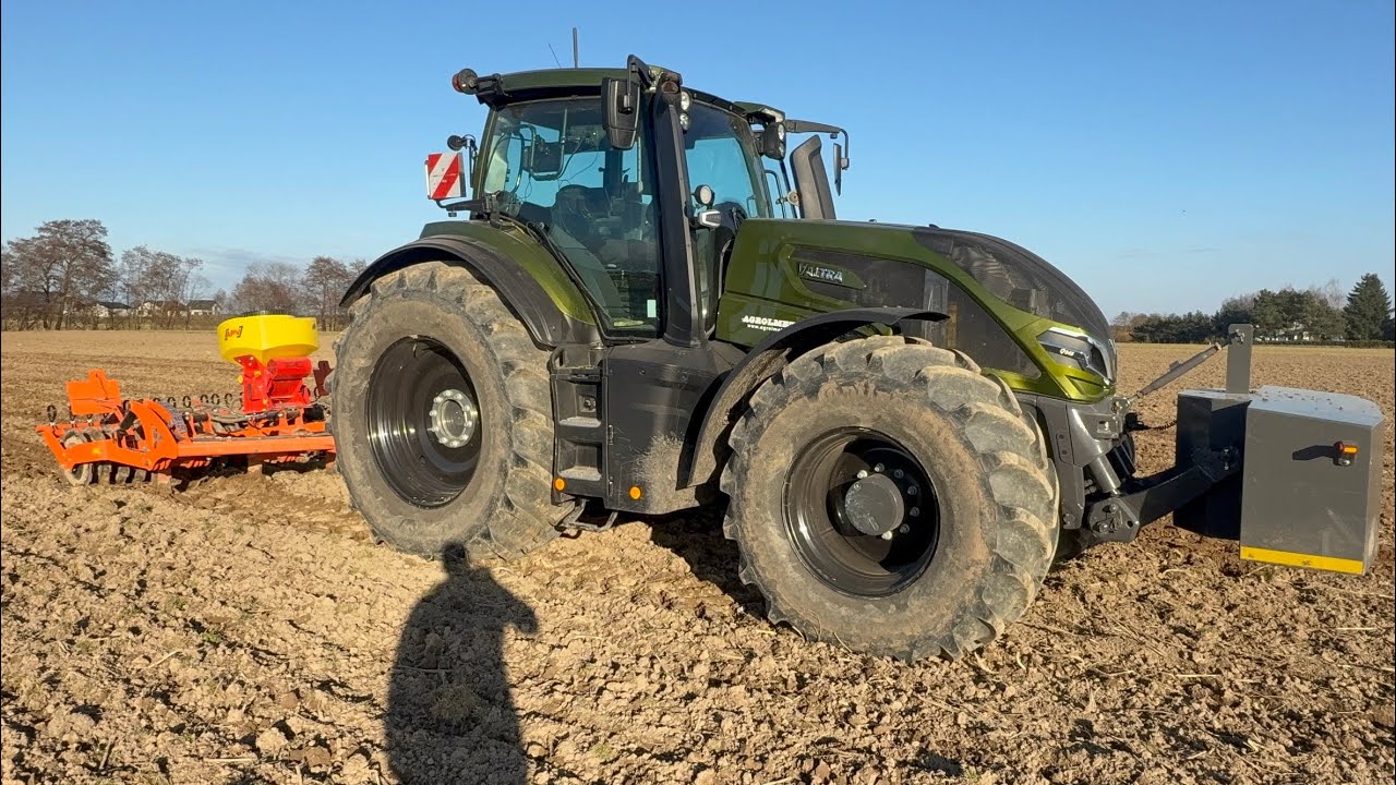 #908- Kupiliśmy nowe pole! Głęboszowanie nowej działki! Valtra Q245 + Notiller Supero!