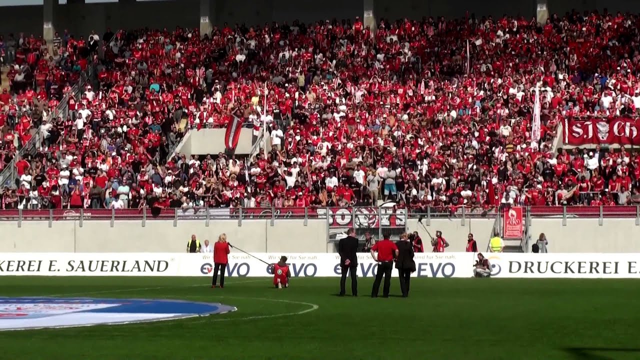 Kickers Offenbach: Eröffnung der neuen Waldemar-Klein-Tribüne