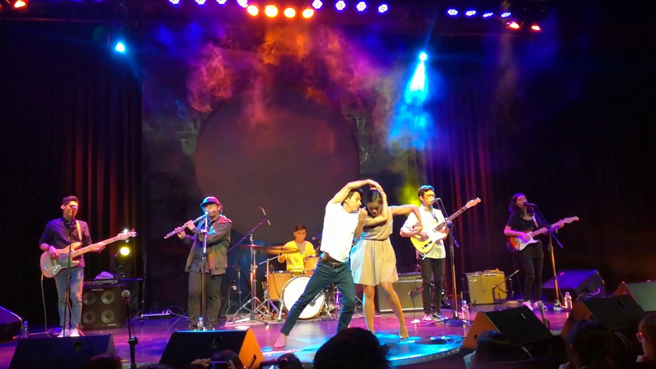 Bawat Piyesa - Munimuni (Live @ Music Museum)