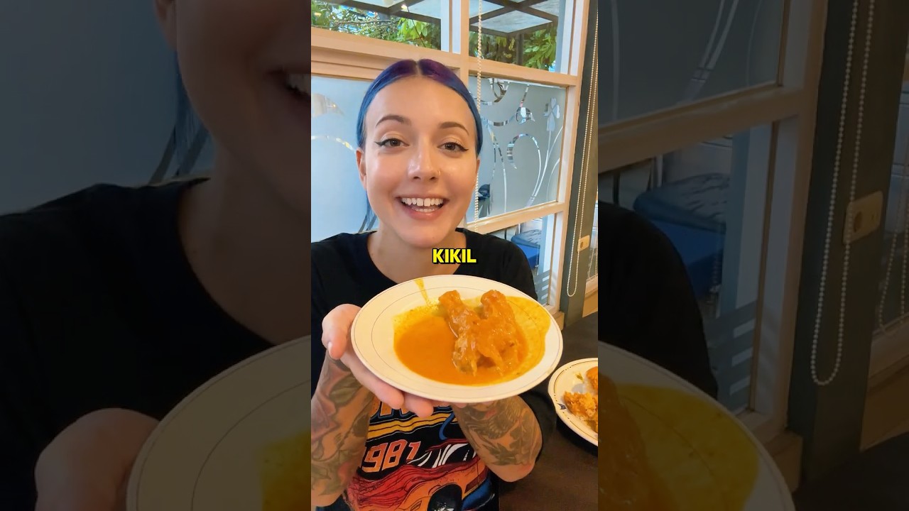 Let&rsquo;s try Gulai Kikil & Ayam Pop! #makananindonesia #nasipadang #gulaikikil #gulaitunjang #ayampop