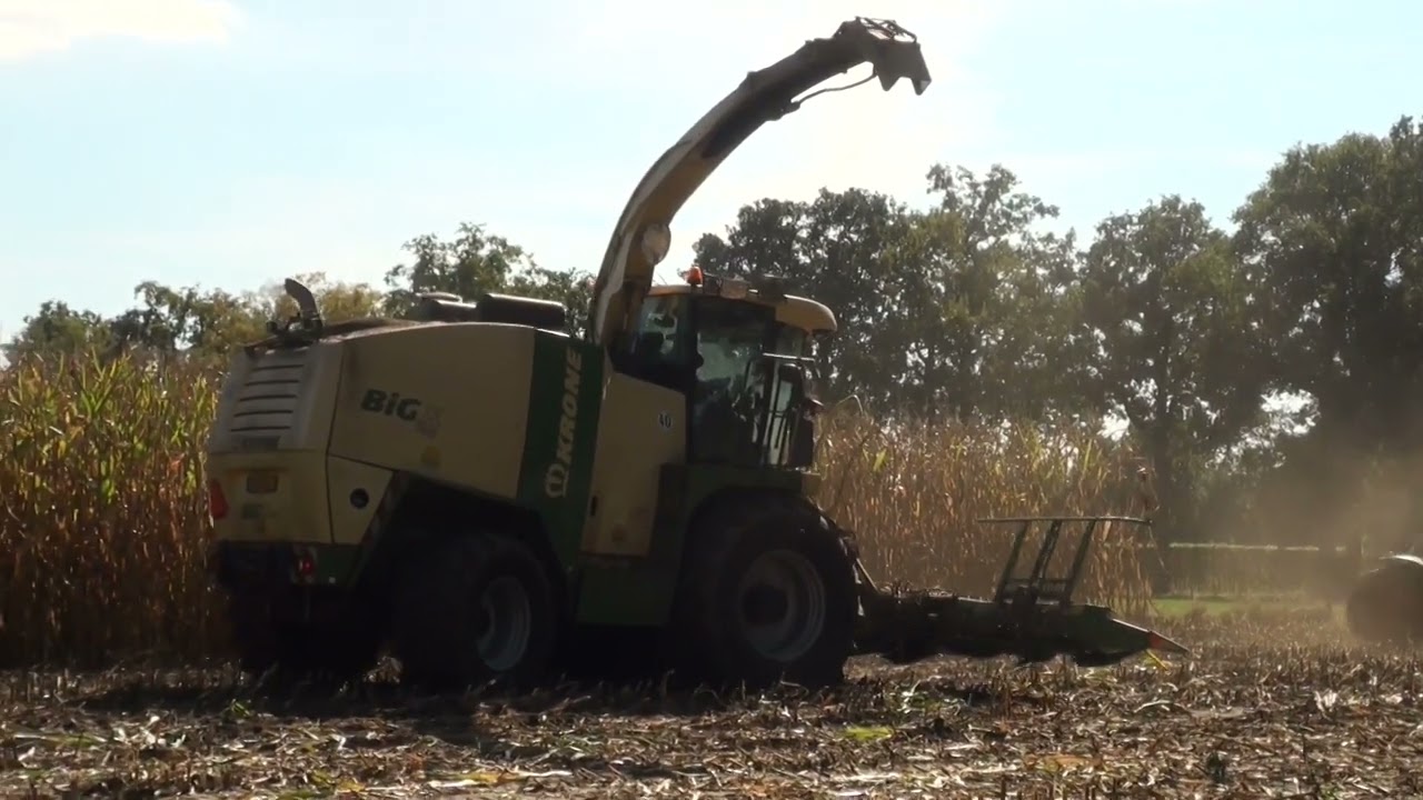 full version  Cornharvest 2022 dronefootage  mulders krone big x 700 easycollect 750 10 rows+fendt+