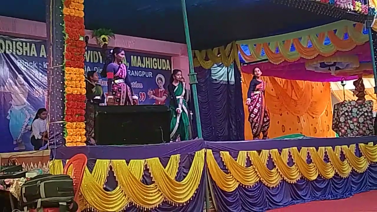 odisha adarsh vidyalaya majhiguda, kosagumuda annual function maxi song class 10th garls