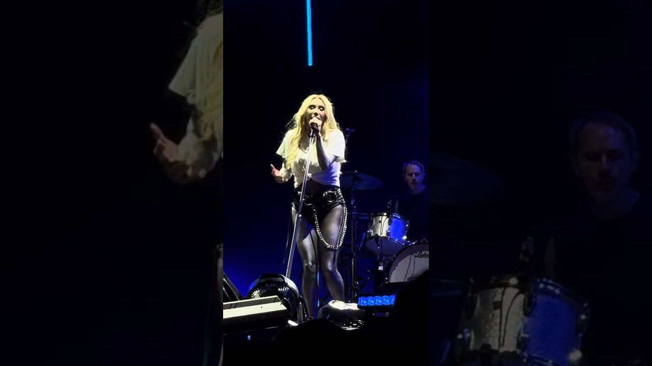 Kesha in Mexico City 2024 — Hate Me Harder