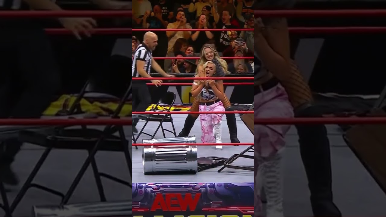 AEW Women&rsquo;s World Champ #MariahMay & #AnnaJay battle it out in a No DQ Rubber Match! #AEWCollision