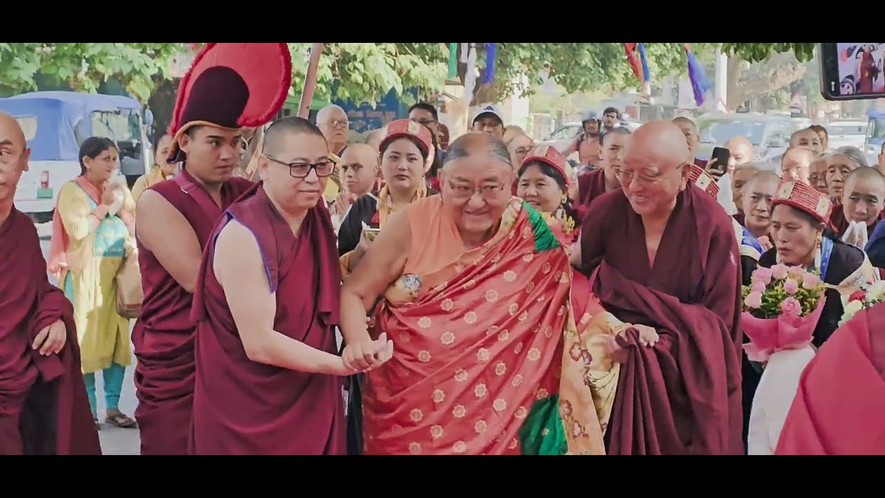 Tenshuk offering to HH sakya rinpoche by purang kyiduk Rajpur 23 oct 25.