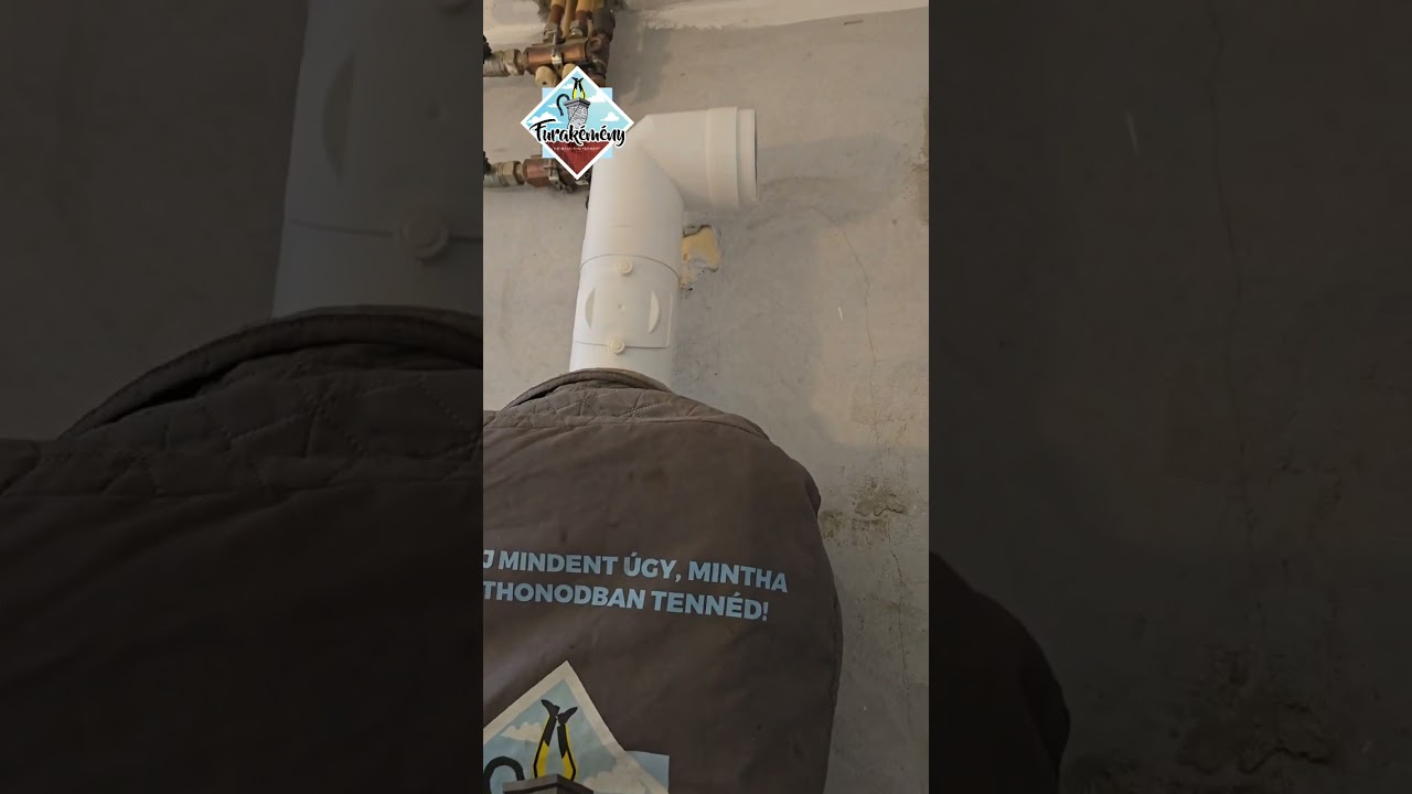 Mai móka és kacagásunk Telkibe vitt minket fűtéskorszerűsítésre. 