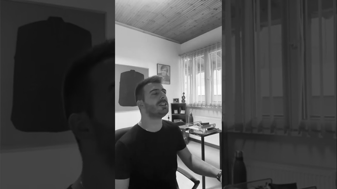 Εσύ είσαι μάνα μ' ντο λαρώντ'ς - Γιάννης Γκόσιος / Voice & Piano