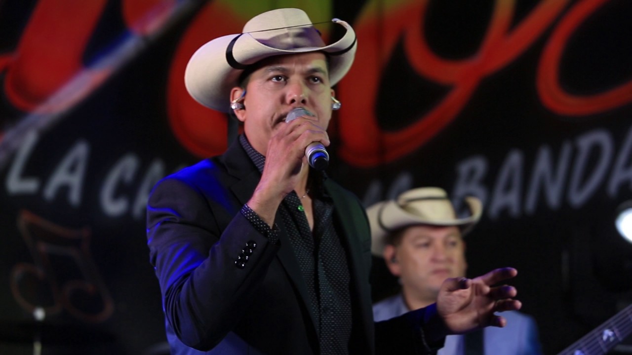 LA LEY DE MICHOACAN - PURO OAXACA (EN VIVO)