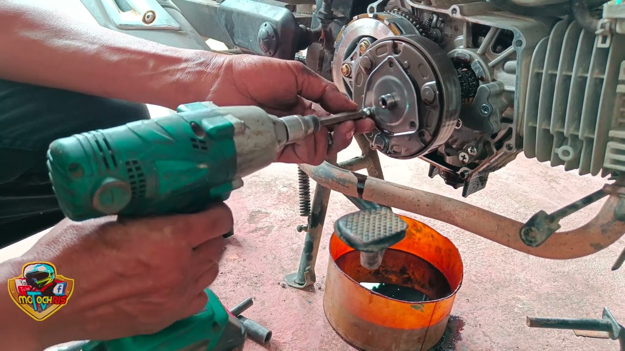 HOW TO DIS ASSEMBLE CLUTCH SIDE OF EURO MARVEL 125