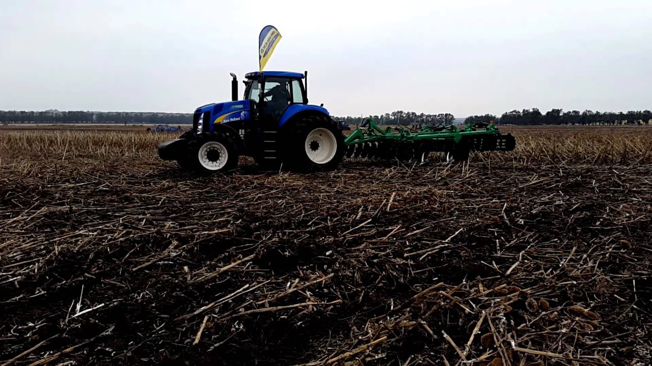 Трактор New Holland T8050 и глуборыхлитель ДГР-3.8