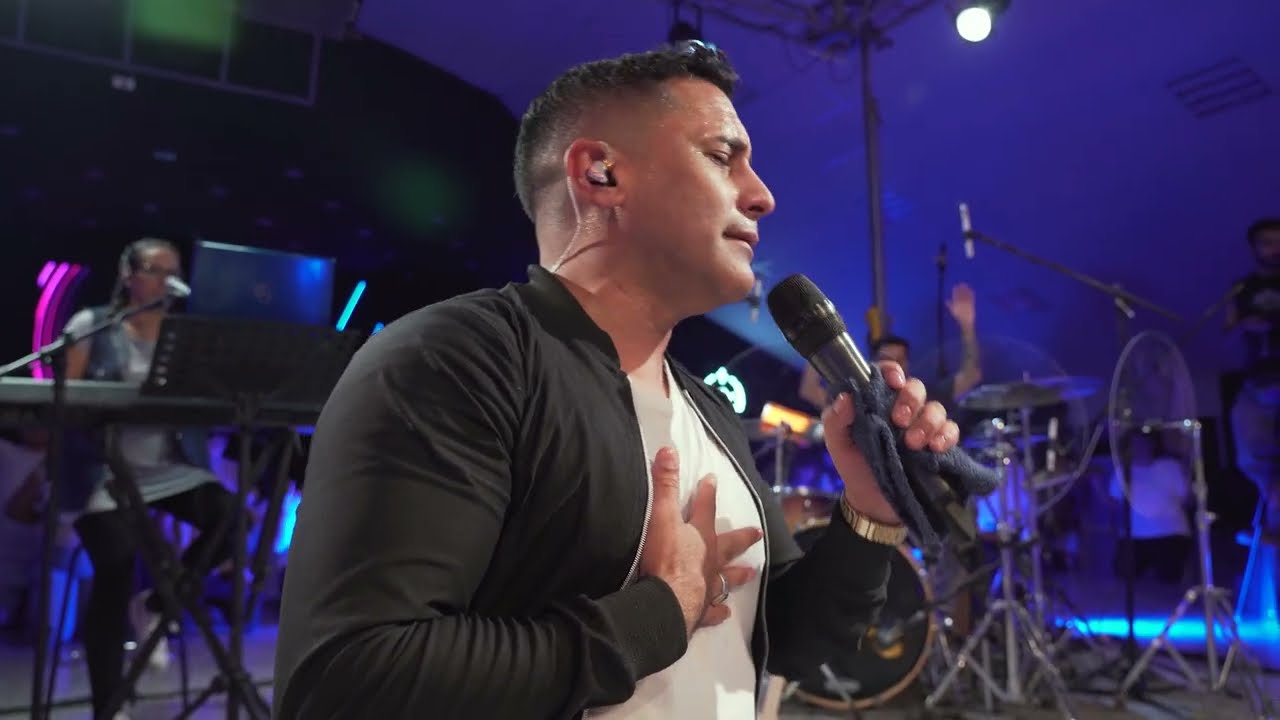 Yo Me Rindo a Él (video oficial) Gracia Music ft. Jesús López
