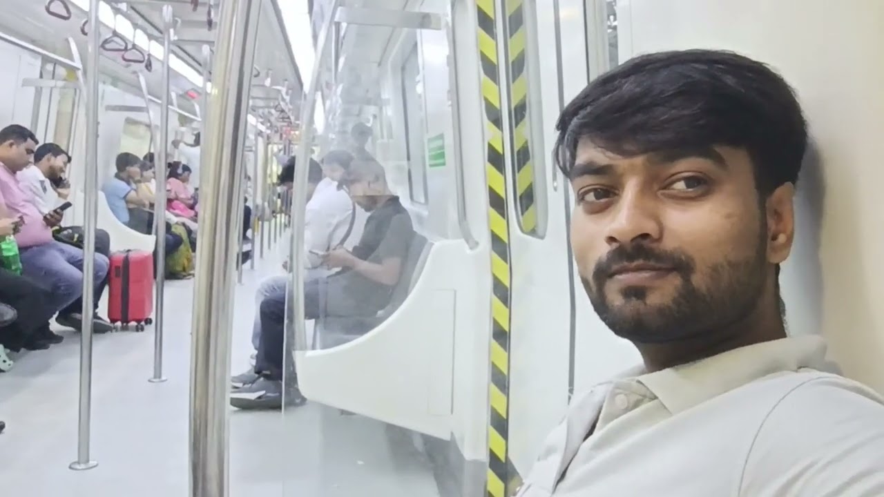 Khan market to Kashmiri gate by metro. #metro #khanmarket #kashmirigate # delhimetro