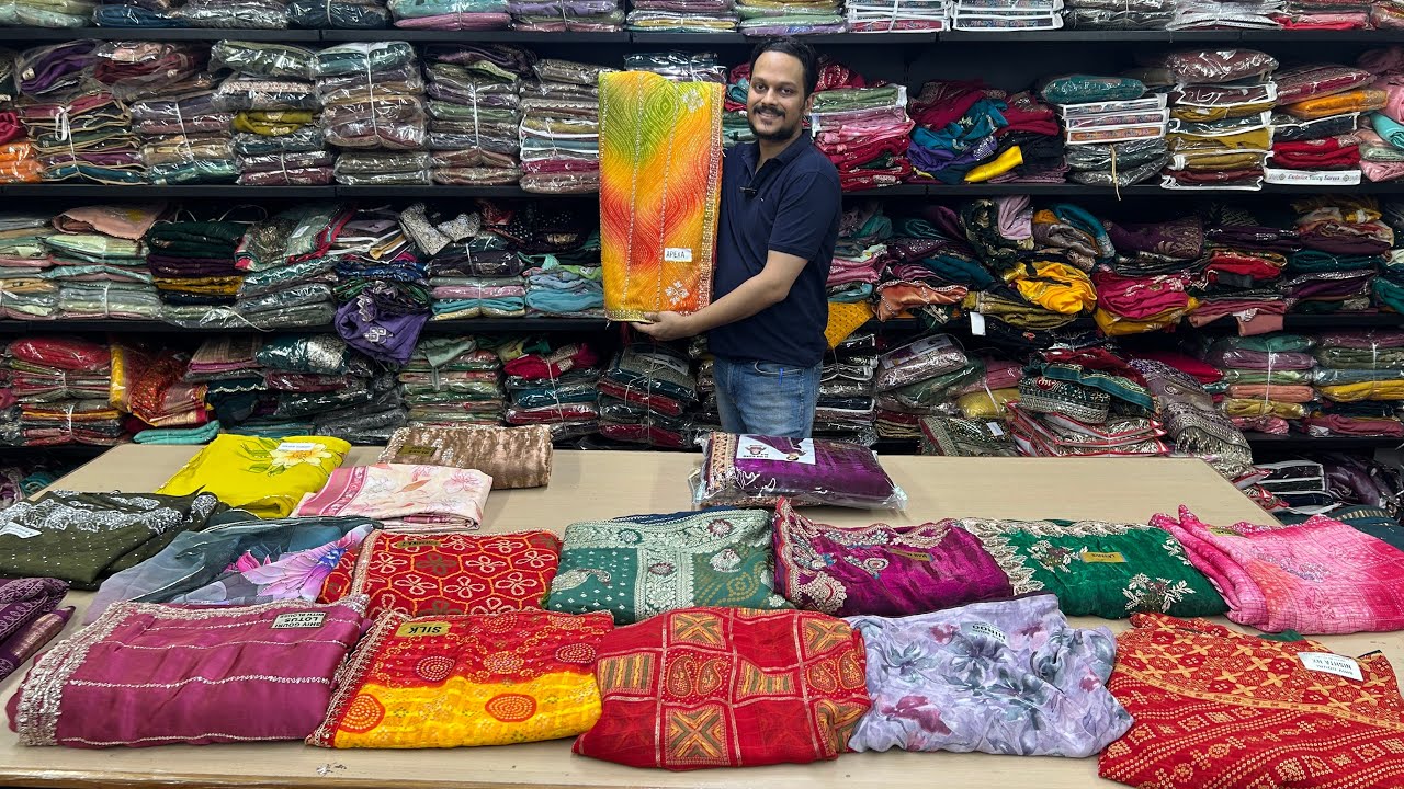 सीजन आने से पहले ही हमारे पास आ गई सबसे ज़्यादा बिकने वाली साड़ियाँ!” 🔥,Surat Saree wholsale 
