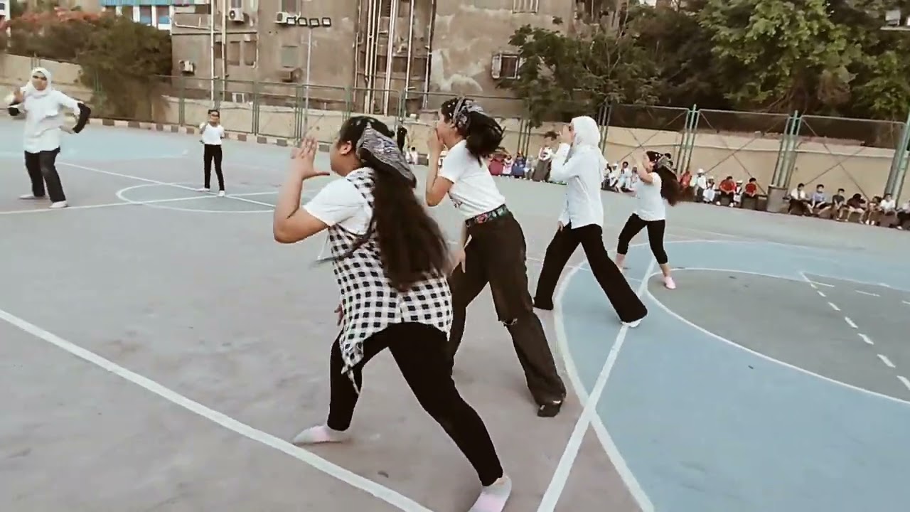 عرض حلاوه شمسنا فريق لياقتي مهارتي والمدربه نجلاء محسن