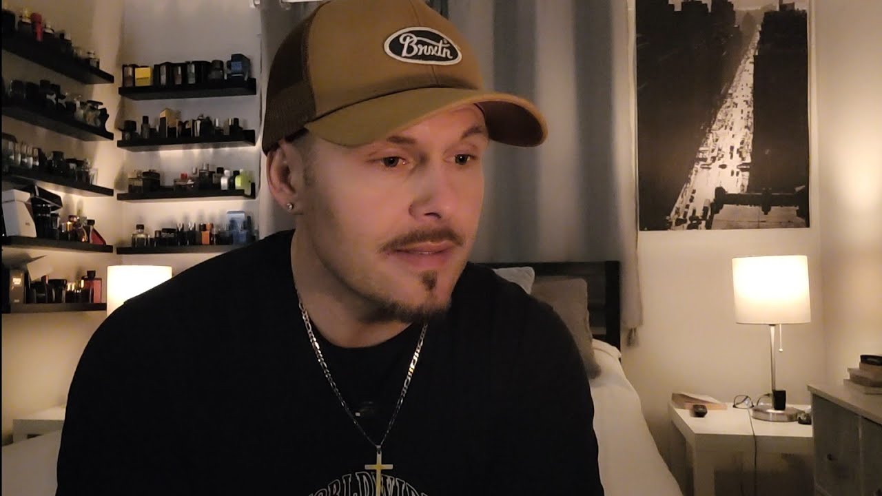 38 лет, никогда не был женат, детей нет...