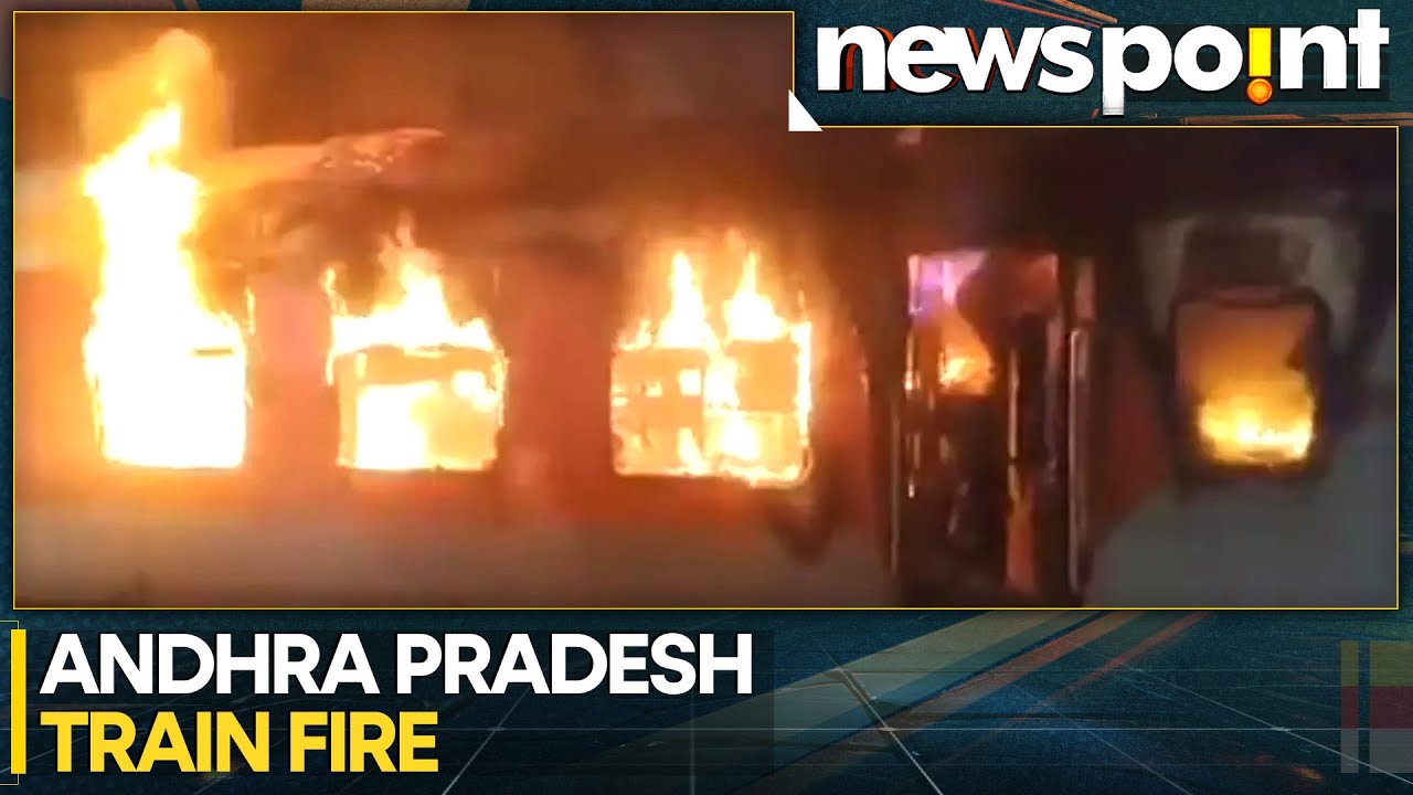 Tatanagar-Ernakulam Express Train Catches Fire, 1 Killed | WION Newspoint