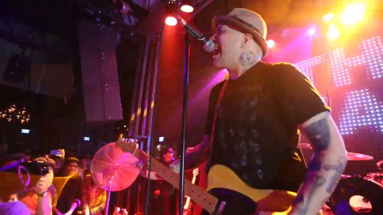 The Ataris - Looking Back On Today