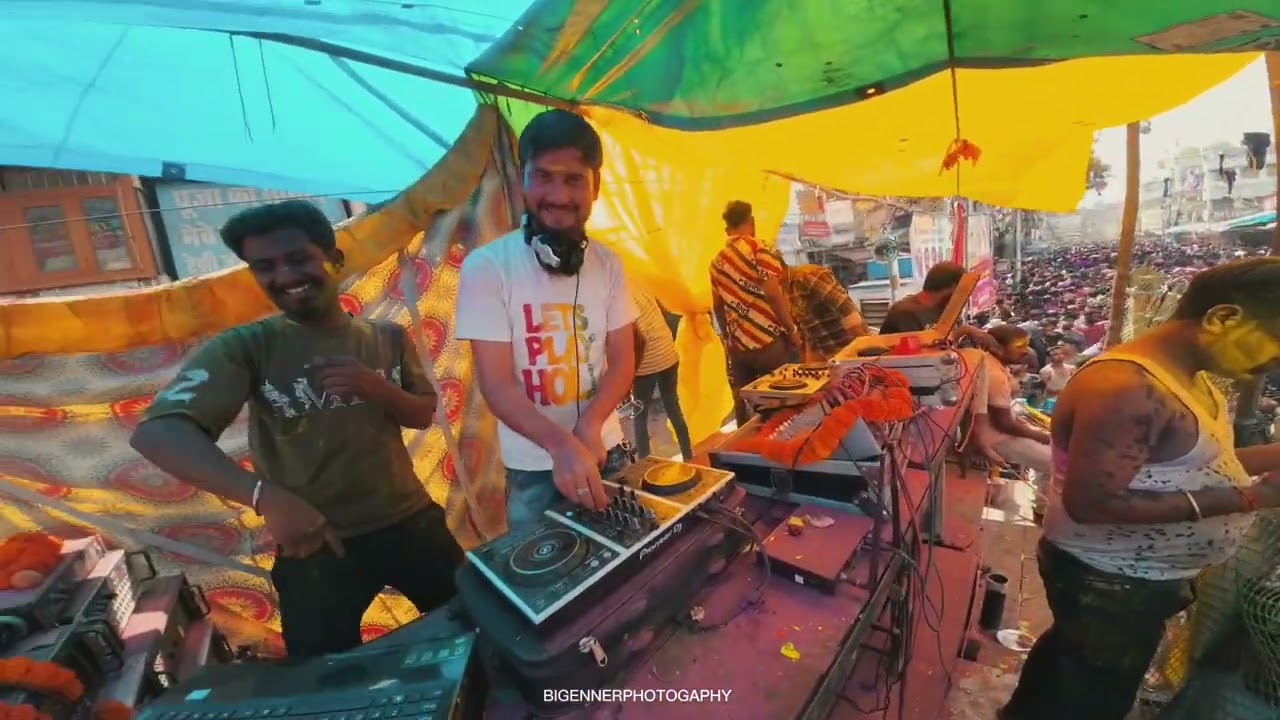 PRAYAGRAJ holi loknath 2026 video new latest | कपड़ा फाड़ होली इलाहाबाद चौक 