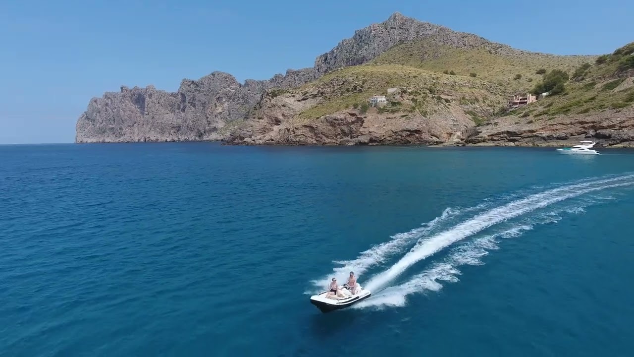 Jordan & Kerry enjoying Cala Vicence, Majorca on our Williams 325