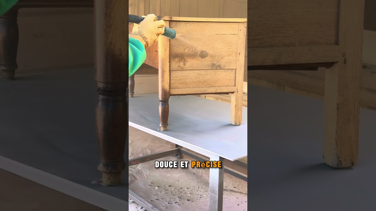 Bois brut ou couches de vernis ? Le r&eacute;sultat est sans appel ! 🪵✨ #a&eacute;rogomage meuble 😍