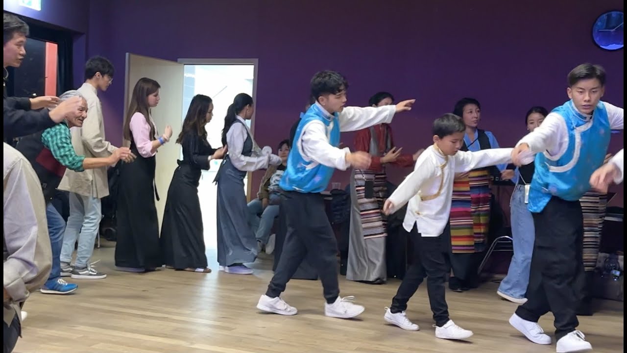 Swiss Toepa Kyiduk Gorshey 👯‍♀️🕺🏻💃🏽😍 #live #tibetan #cultures #dancing