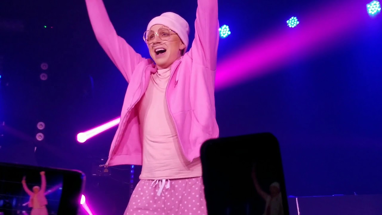 Trixie Mattel as Gypsy Rose Blanchard #dragrace