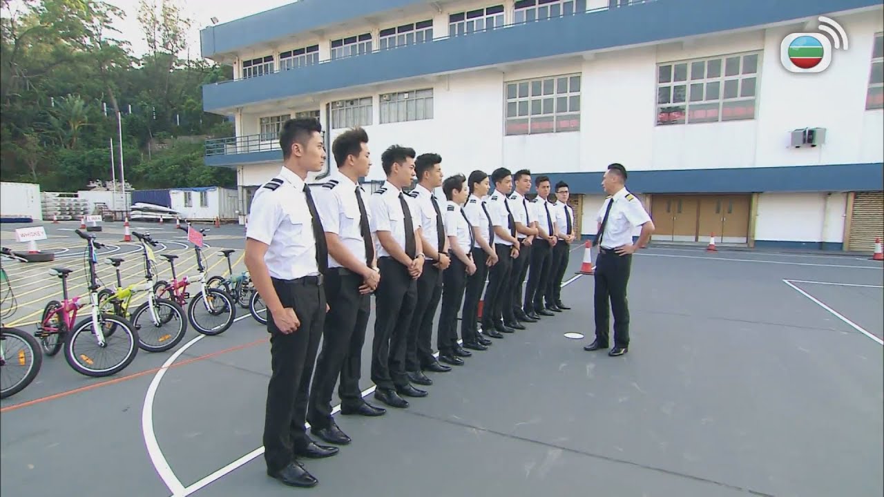 學開飛機就要先識單車團隊精神！｜衝上雲霄II｜吳鎮宇｜張智霖｜胡杏兒｜陳法拉｜吳卓羲｜馬國明｜胡定欣｜羅子溢｜TVBUSA｜港劇精華