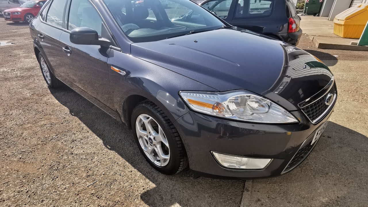 Neglected Ford Mondeo Detail