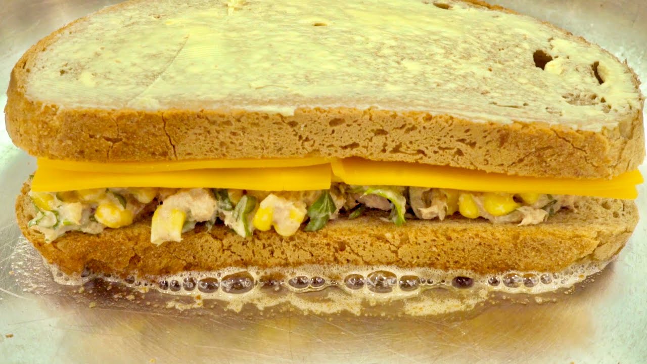 Tuna Melt Amerikan Balık Ekmek Tarifi