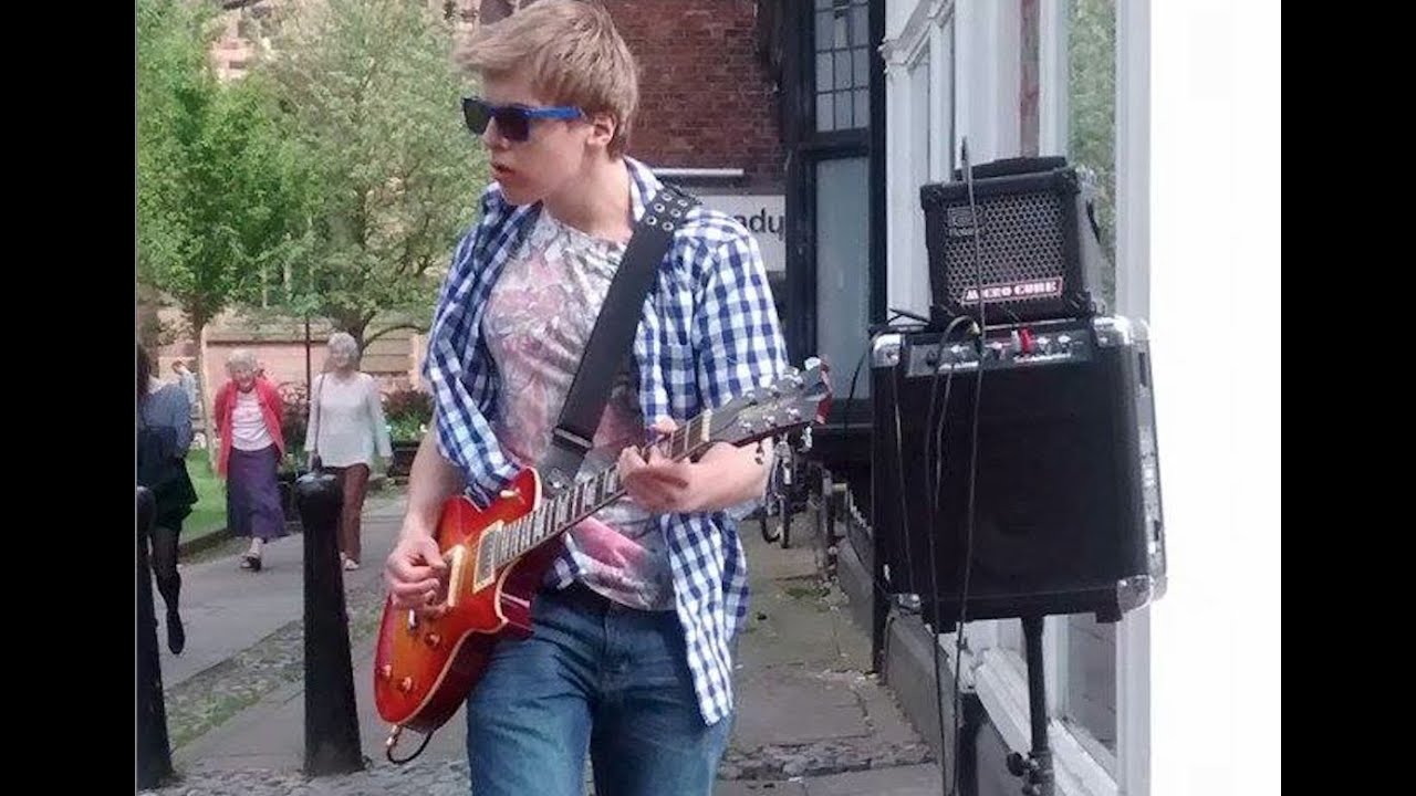 Guns 'n' roses - Paradise City Cover - Busking - James Bell