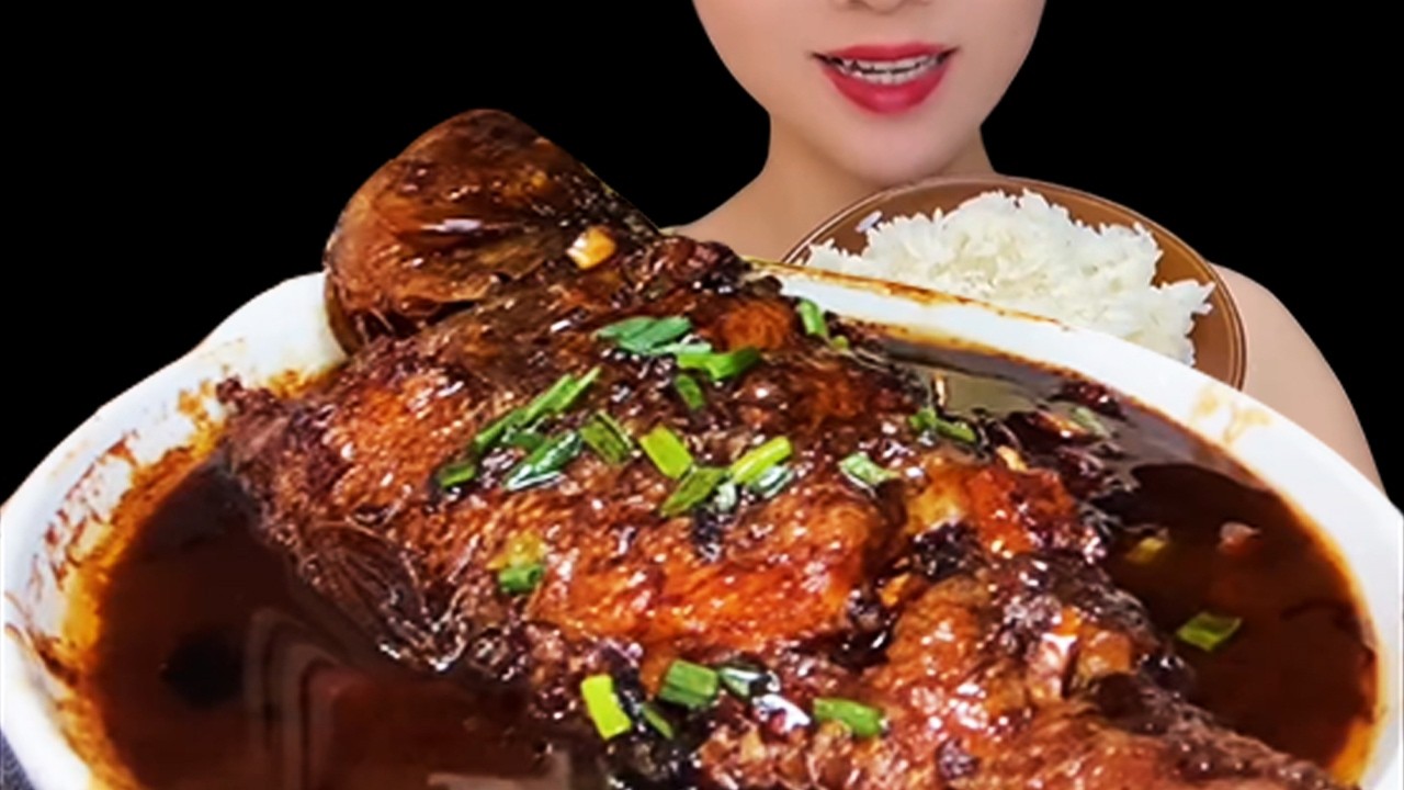 MUKBANG ASMR (eating fish)