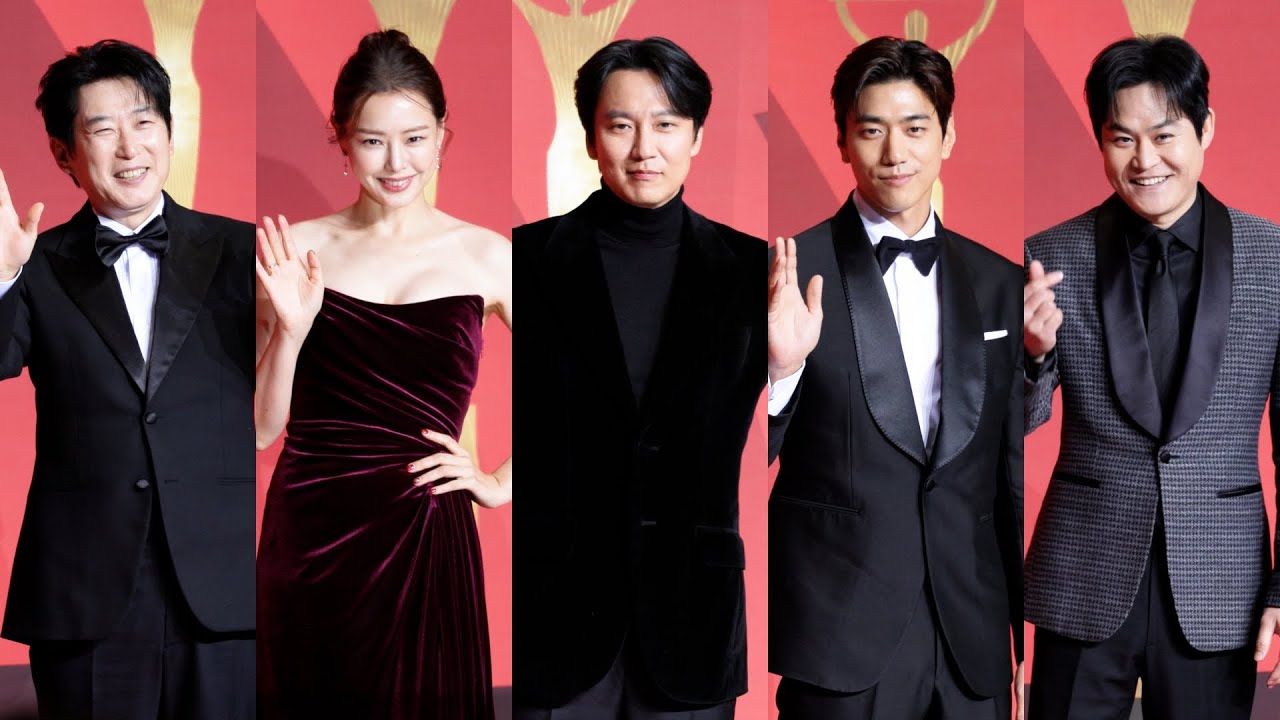 열혈사제2 팀 SBS 연기대상 레드카펫 | 이하늬•김남길• 김성균•김원해•서현우•비비•고규필•안창환 (SBS Drama Awards Red Carpet) 직캠 | 241221